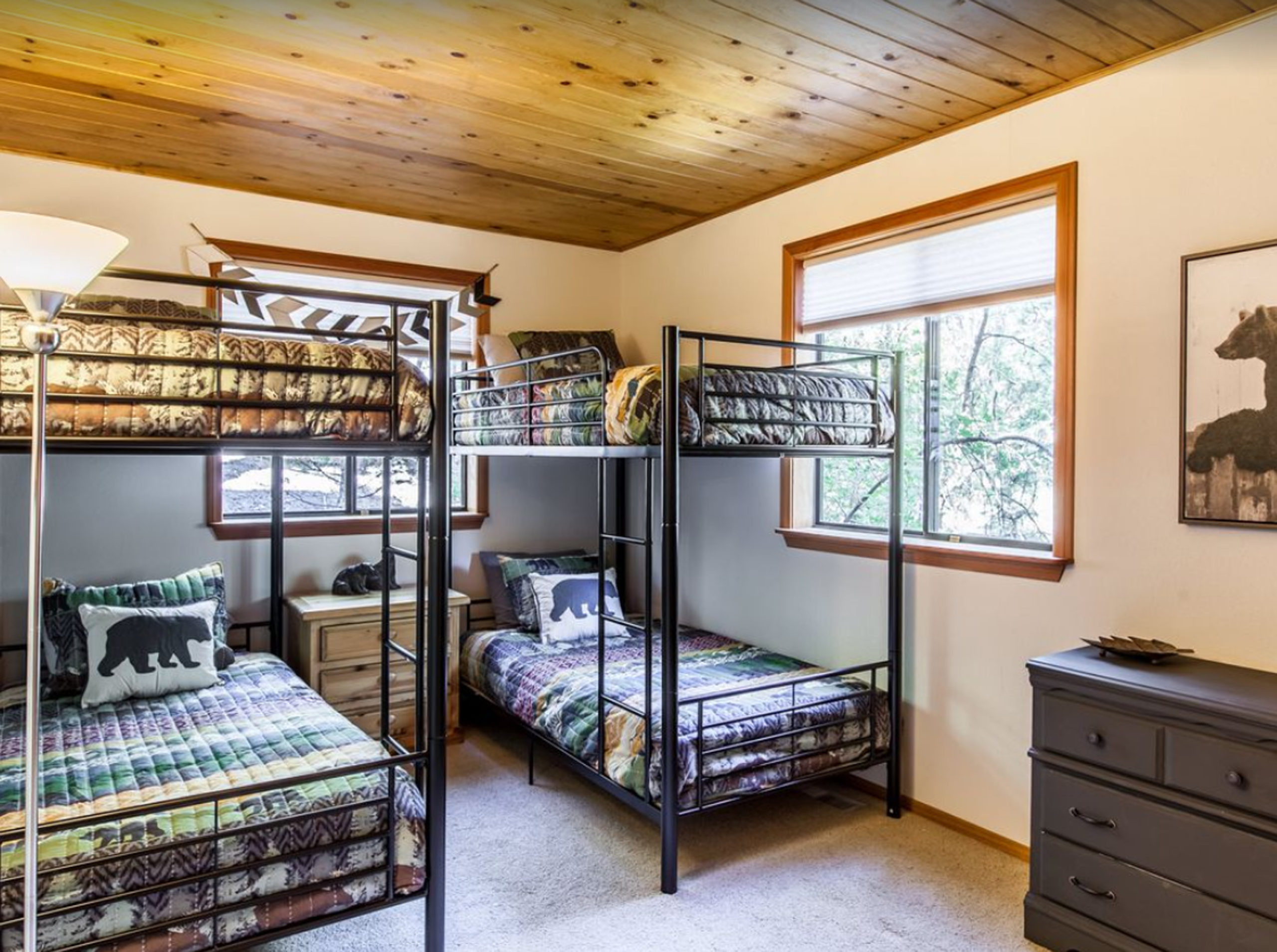 Bunk bedroom